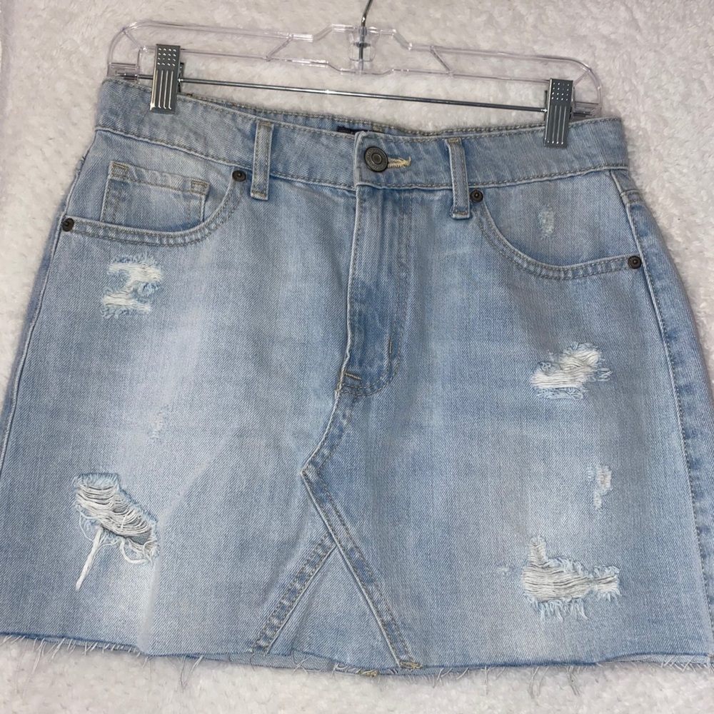 NEVER WORN Aéropostale light wash jean skirt